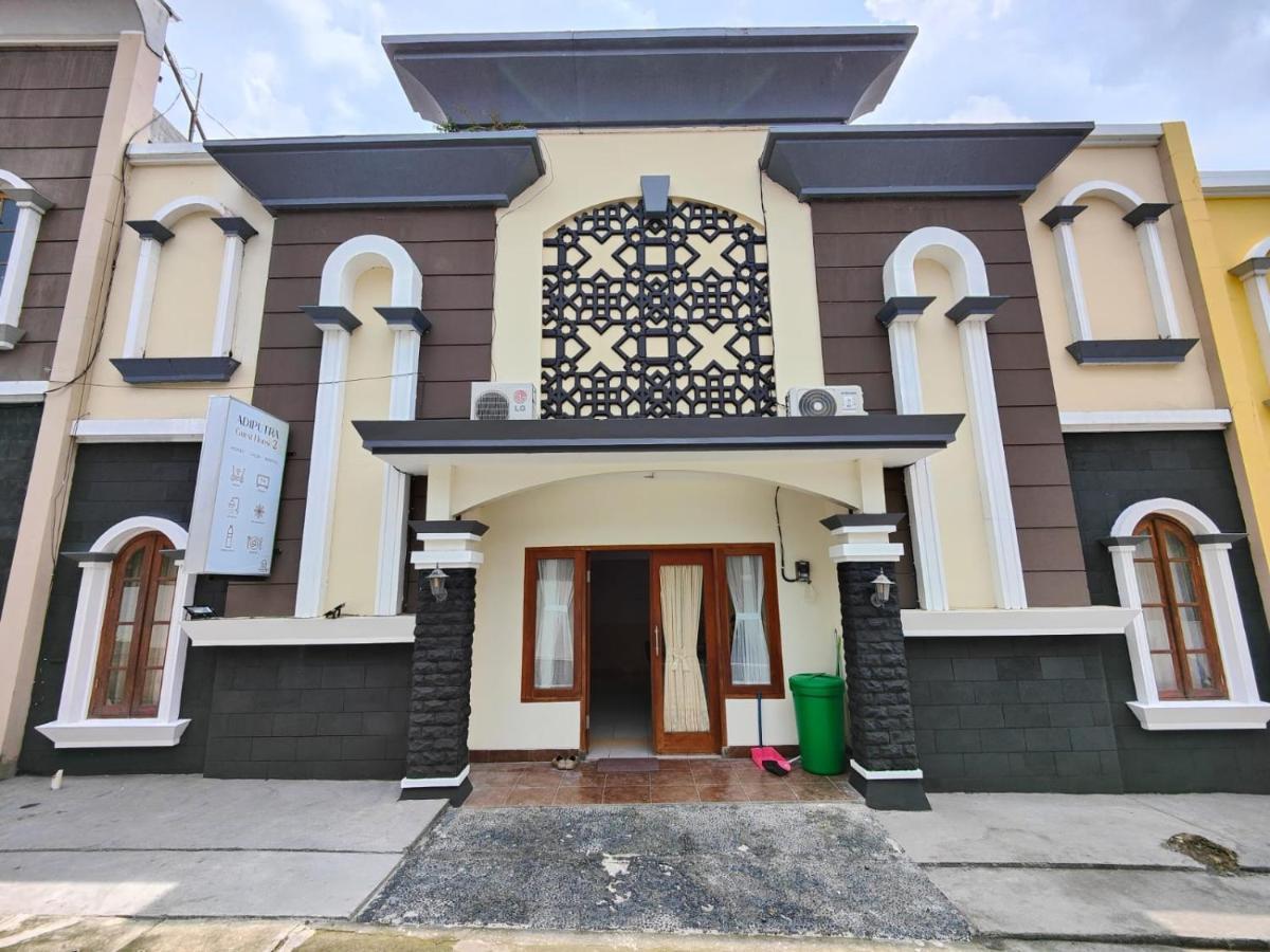 Adiputra Guesthouse 2 By Homiq Ngabean Kültér fotó